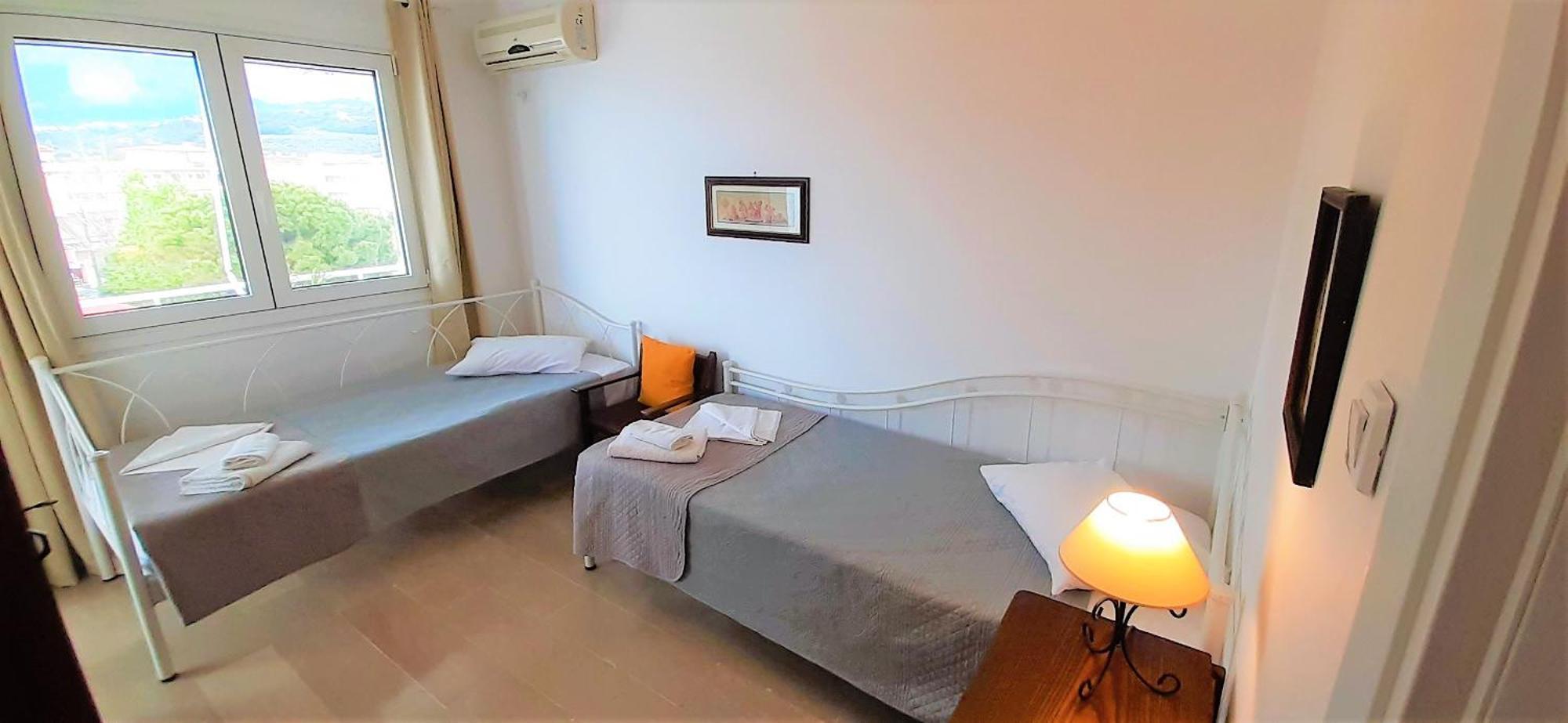 Mondo Cosseri Akrata Appartement Buitenkant foto