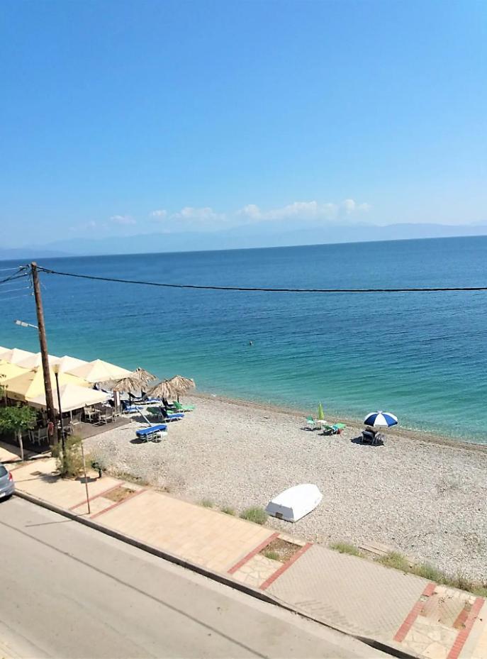 Mondo Cosseri Akrata Appartement Buitenkant foto