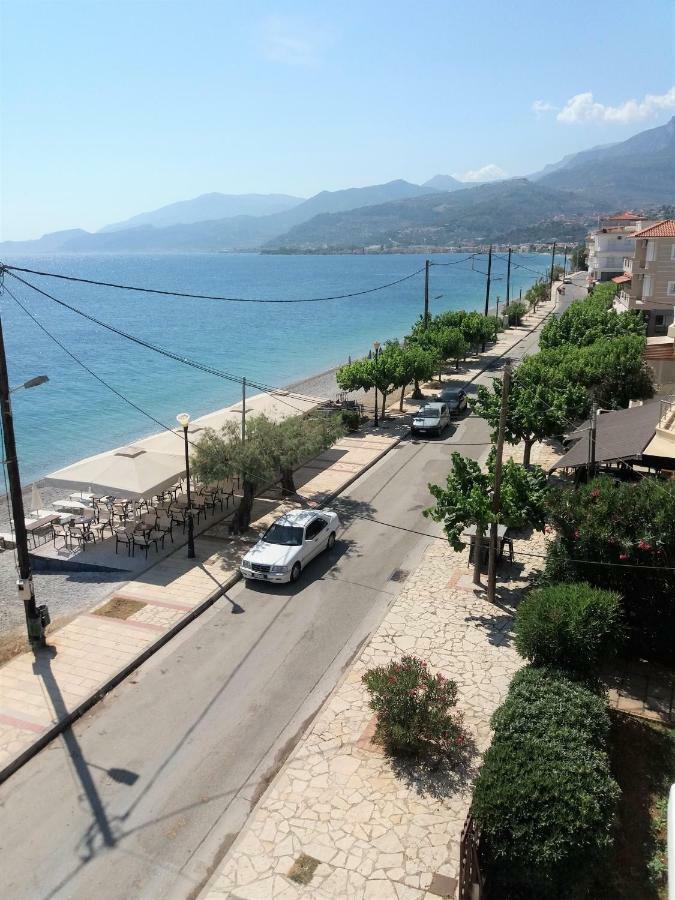 Mondo Cosseri Akrata Appartement Buitenkant foto